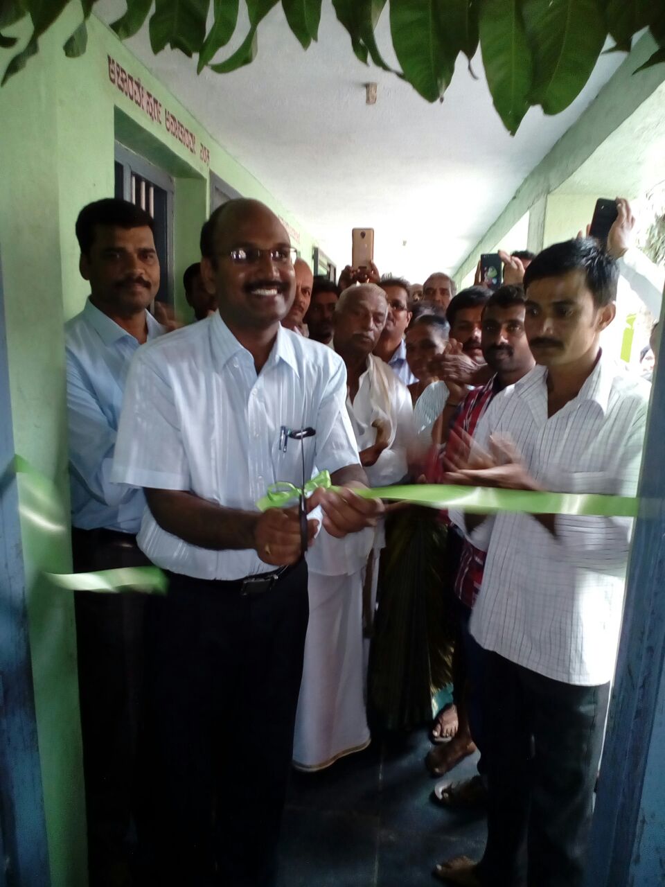 ಸರಕಾರಿ ಶಾಲೆಗಳಲ್ಲಿ ಎಲ್‌ಕೆಜಿ, ಯುಕೆಜಿ ಪ್ರಾರಂಭ: ಹರಿಪ್ರಸಾದ್